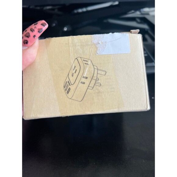 Brand new TESSAN TS-161-UK-C Type G Travel Adapter (2 Pack). Hard to find in US - Picture 2 of 9